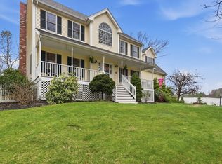 79 Marshall St, Holliston, MA 01746
