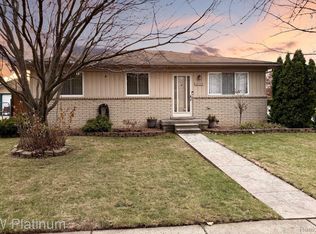 28599 Citation Dr, Roseville, MI 48066