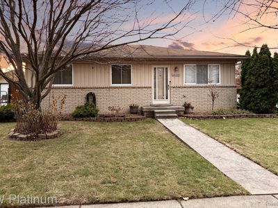 28599 Citation Dr, Roseville, MI, 48066