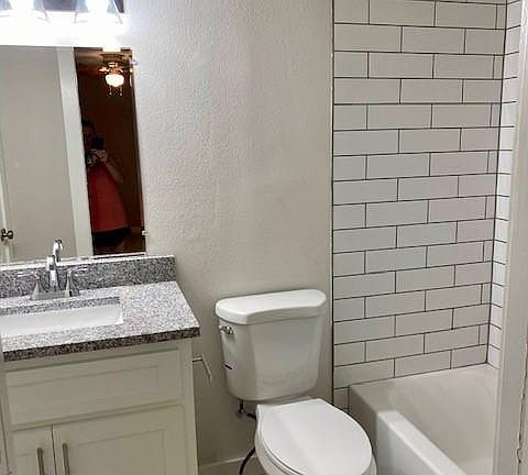 4th image of 1603 N Leverett Ave APT 3