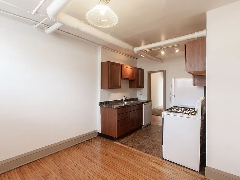 3247 Lyndale Ave S — Photo 4