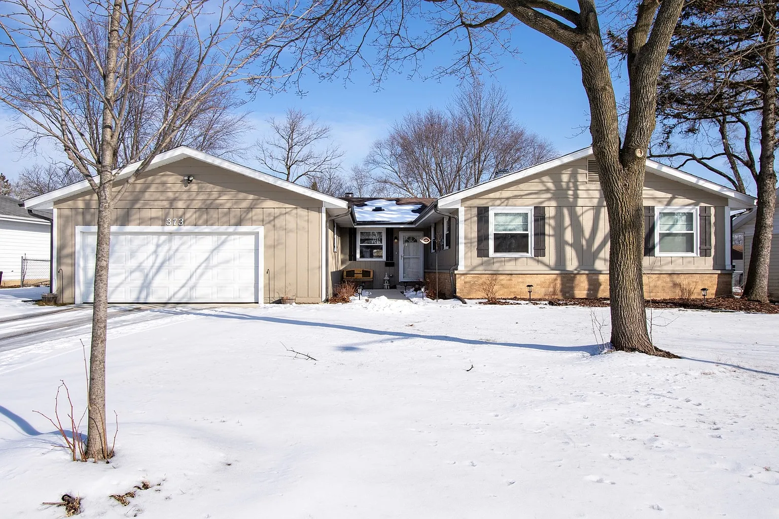 373 Sioux Ln photo 1