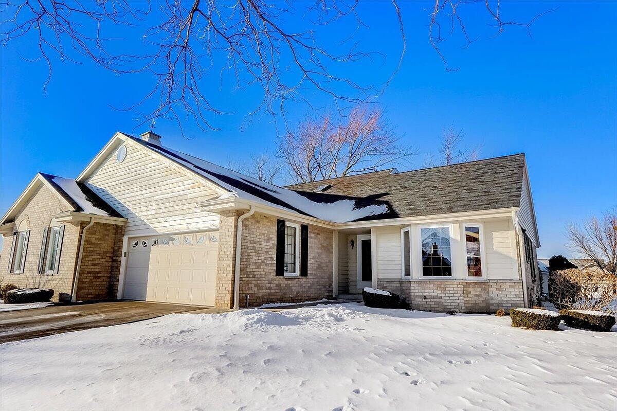 5339 South Cambridge Ln, Milwaukee, WI 53221 Zillow
