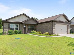 230 Maggie Mance Ln, Harvest, AL 35749