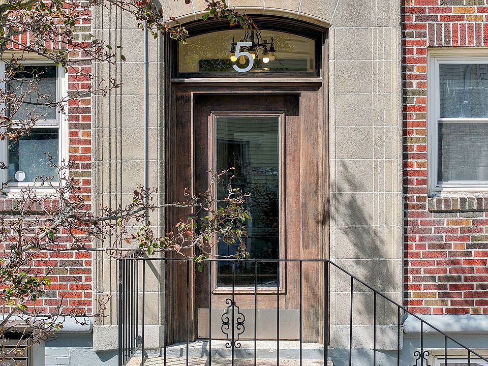 1st image of 7 Haskell St #43