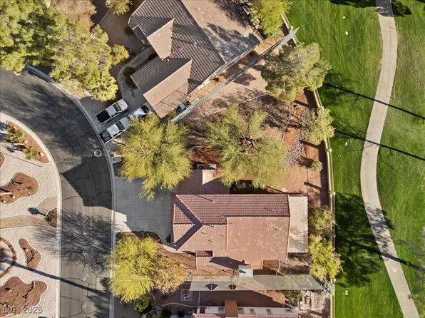 5216 Desert Star Dr, Las Vegas, NV 89130