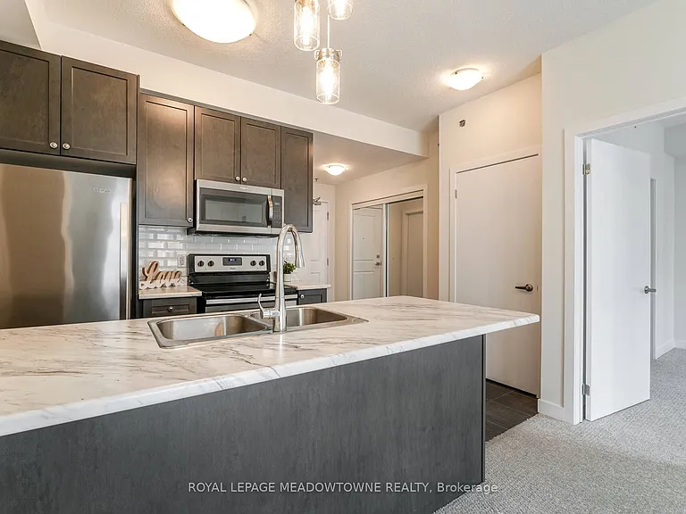 2486 Old Bronte Rd #402 — Photo 10