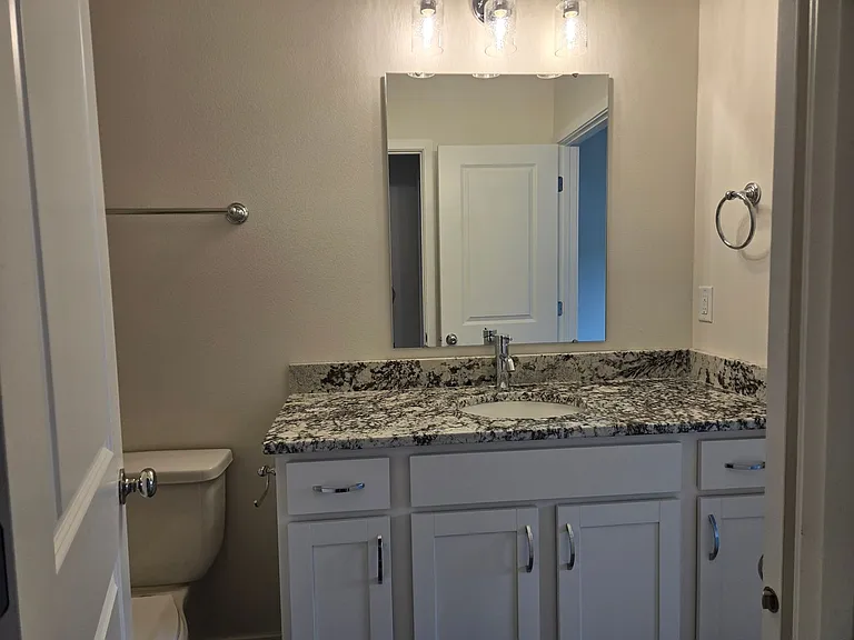 1609-1615-1654 Aspen Ct — Photo 26