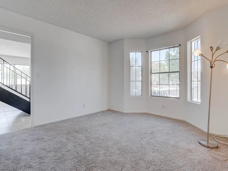 5519 Myron Cir — Photo 19