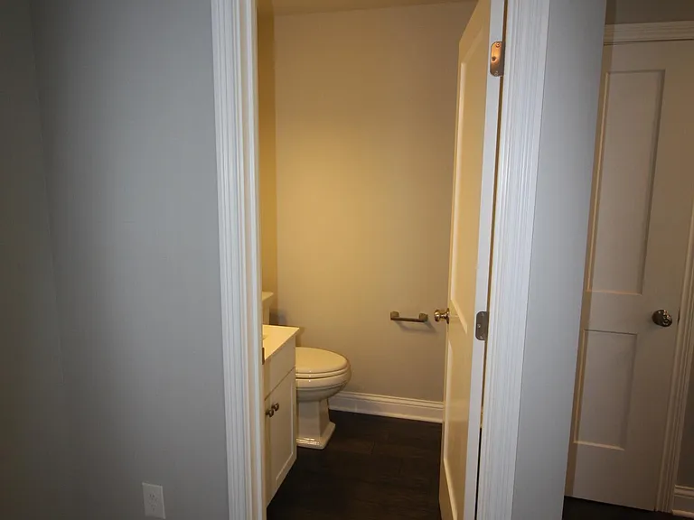 48 Aston Row Ln #B — Photo 11