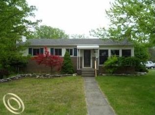 1569 Pennsylvania Ave, Marysville, MI