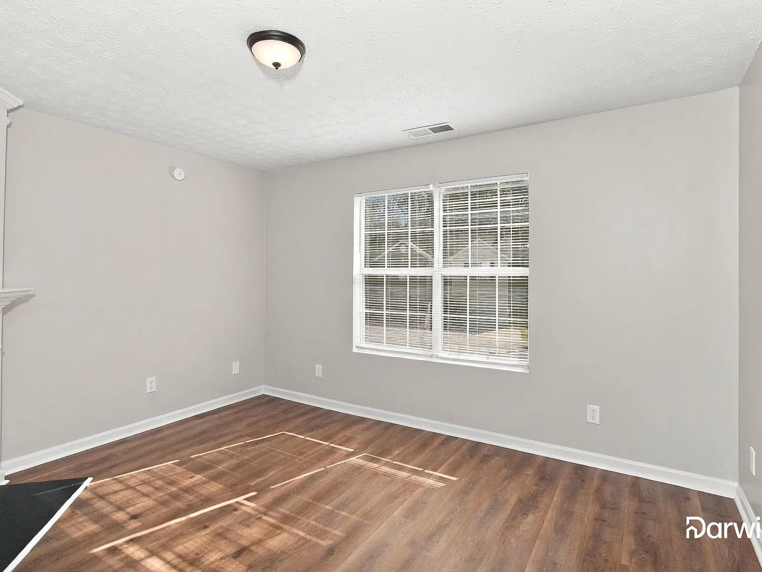 3 bed, 2.0 bath, 1443 sqft, $1,875 — Photo 4