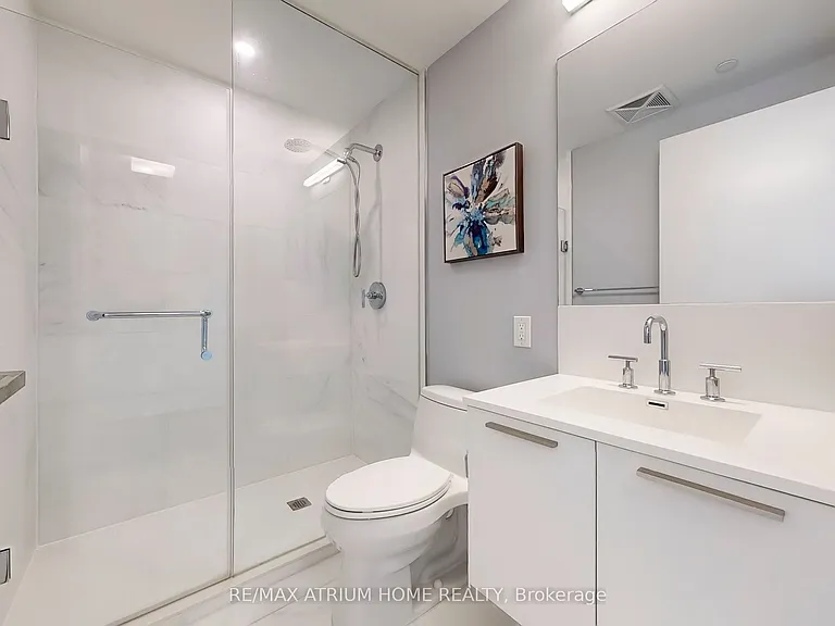 1 Gloucester St #715 — Photo 30