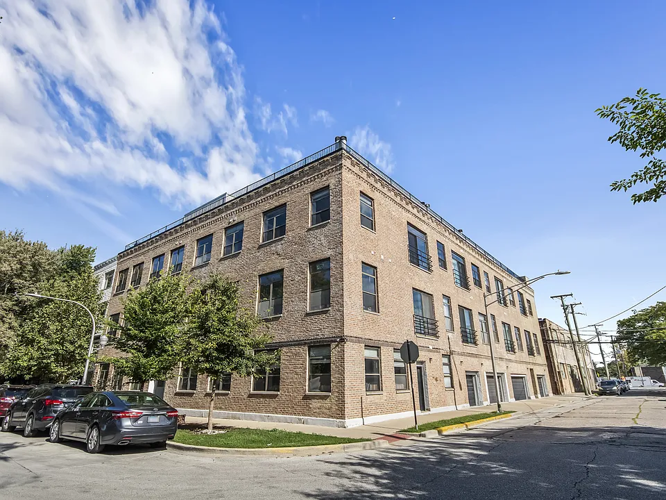 2221 N Lister Ave #3A