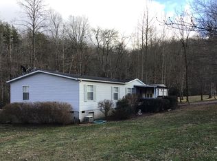 137 Forest Cove Trl, Hayesville, NC 28904