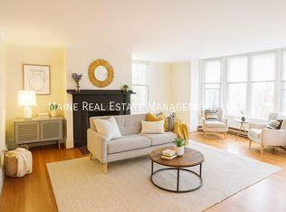 11 Gilchrest St APT 1, Thomaston, ME 04861