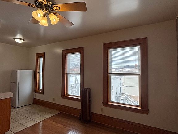 3rd image of 1635 Sherburne Ave #17
