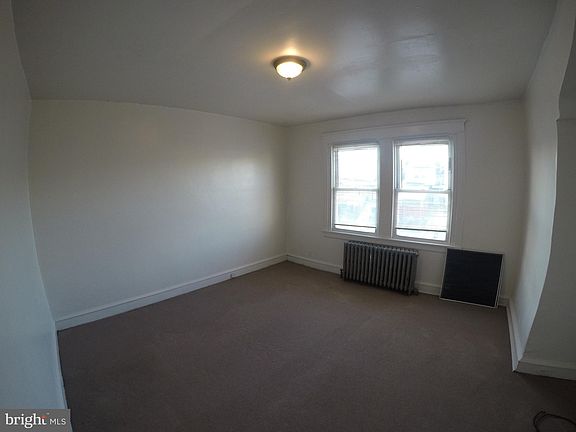 4th image of 6741 Wyncote Ave