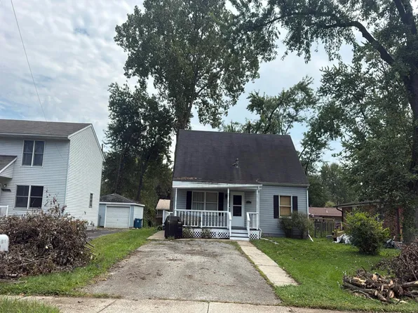 611 S 23rd St, Chesterton, IN 46304
