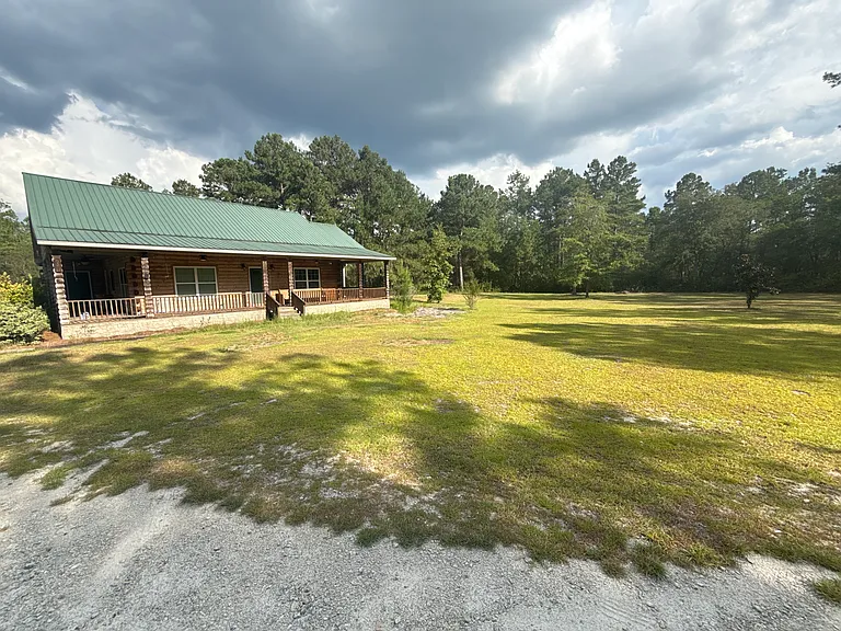 6575 Buchan Rd — Photo 1