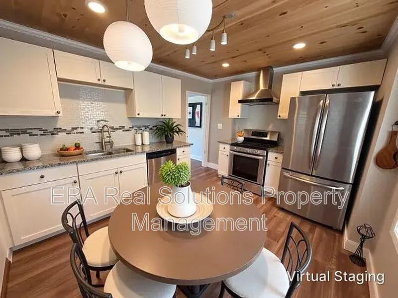 4 bed, 2.0 bath, 1061 sqft, $1,850 — Photo 4