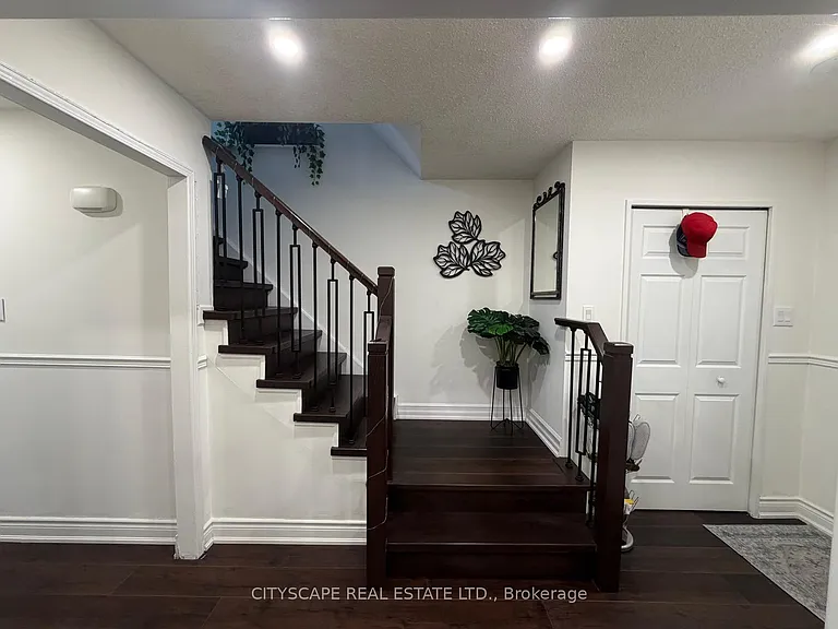 3346 Chokecherry Cres — Photo 13