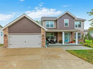 668 Emge Rd, O'Fallon, MO 63366