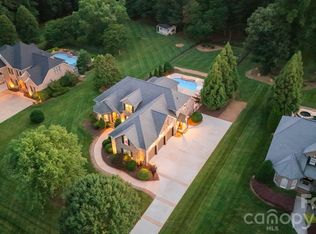 160 Riverchase Ln, Mooresville, NC 28115