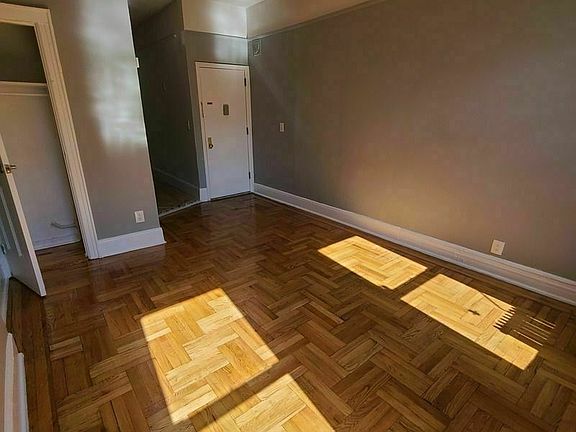 5th image of 65 Malcolm X Blvd APT D1