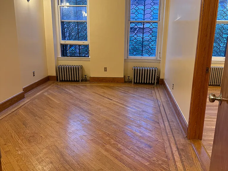 544 E 87th St #3 — Photo 2