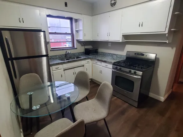 1600 S 51st Ave #1F, Cicero, IL 60804