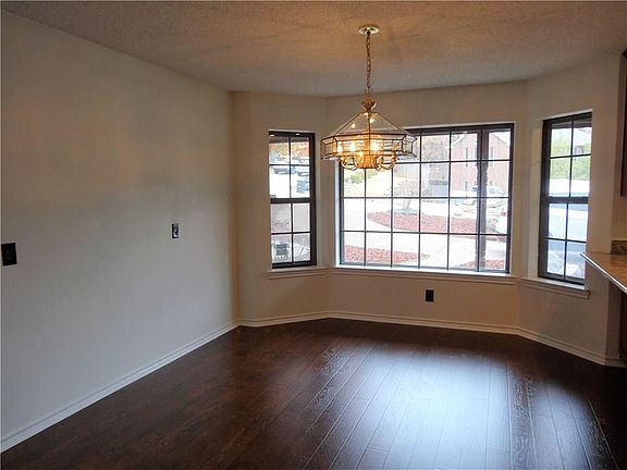 2nd image of 2805 Harvest Hill Dr