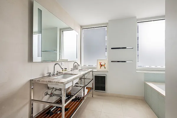 Rented by Compass | media 22