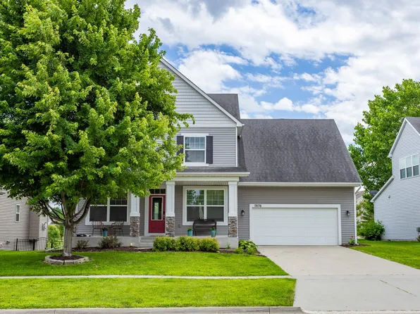 7876 Beechtree Ln, West Des Moines, IA 50266