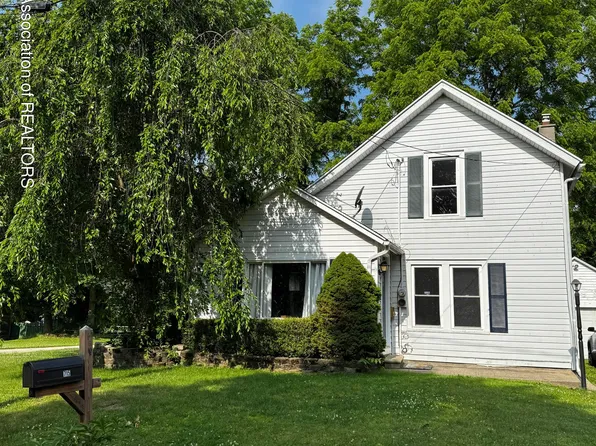 715 Forest St, Charlotte, MI 48813