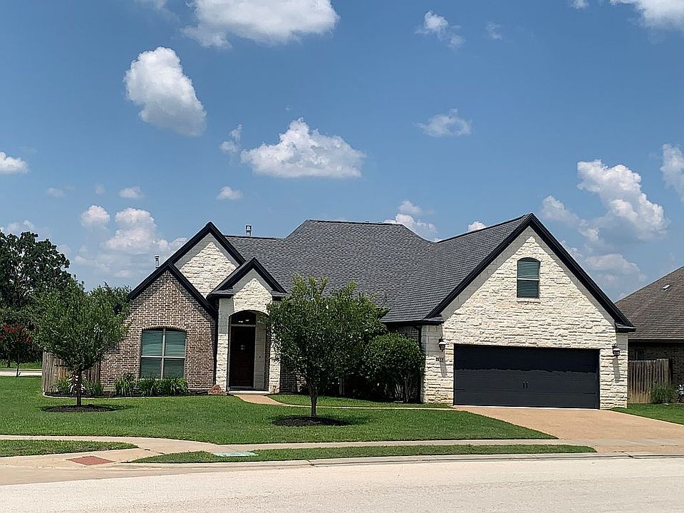 1st image of 2122 Chestnut Oak Cir