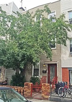 Sold by Cushman & Wakefield Realty of Manhattan LLC | media 1