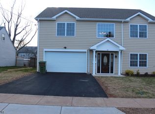 18 Richmond Rd, Edison, NJ 08817