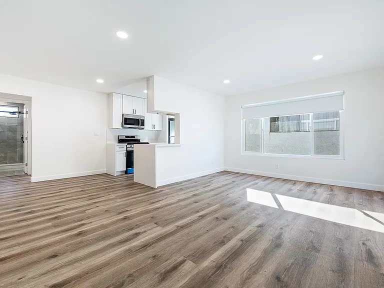 3112 S Canfield Ave #7 — Photo 12