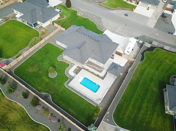 7004 Sandy Ridge Rd, Pasco, WA 99301