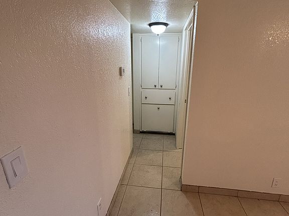 4th image of 1475 E Glenn St #1