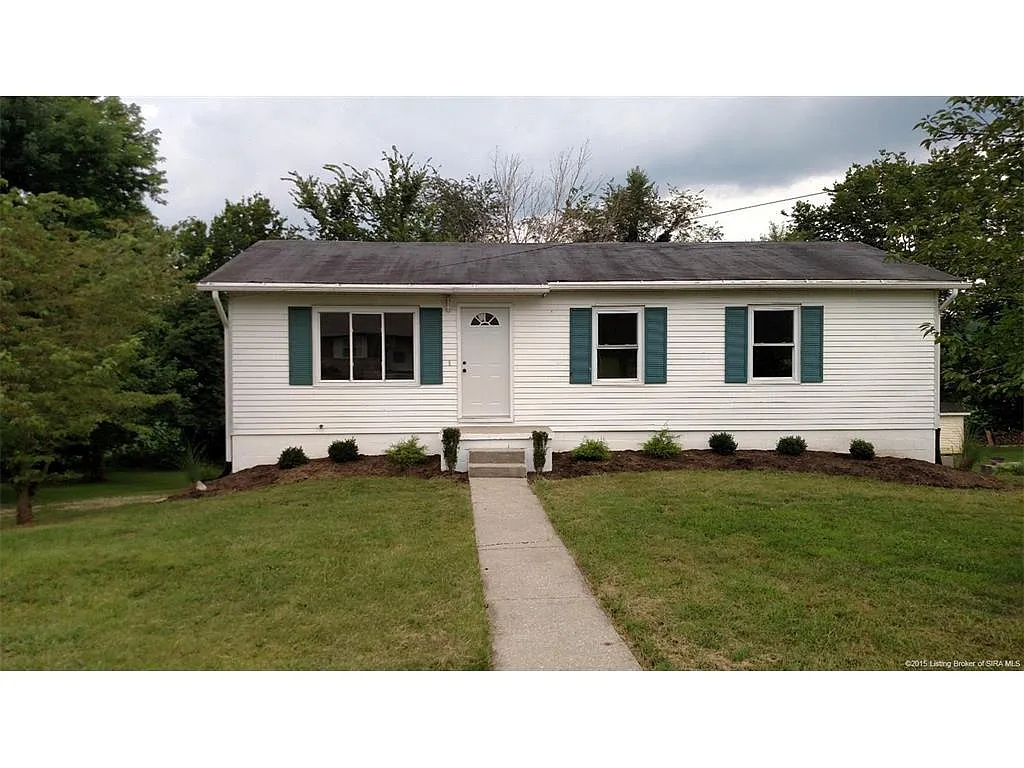 223 W Bernadine Dr photo 1