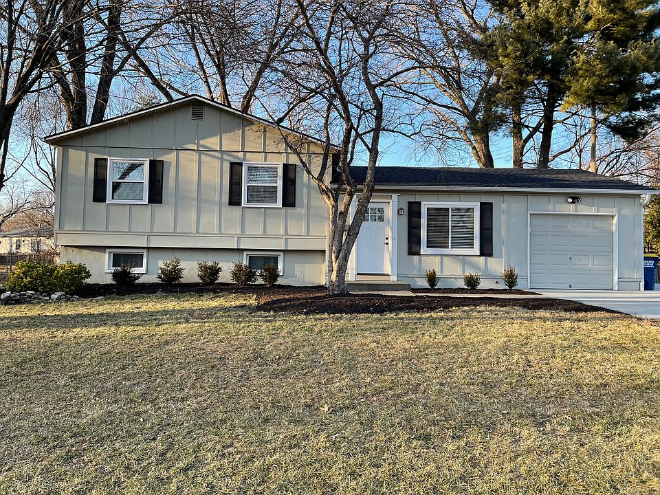 1st image of 9914 England Dr