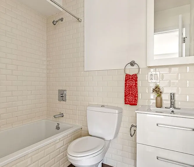 418 Halsey St #2 — Photo 13