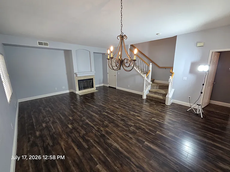 1467 Normandy Dr — Photo 6