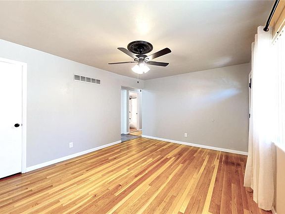 4th image of 8728 Windom Ave