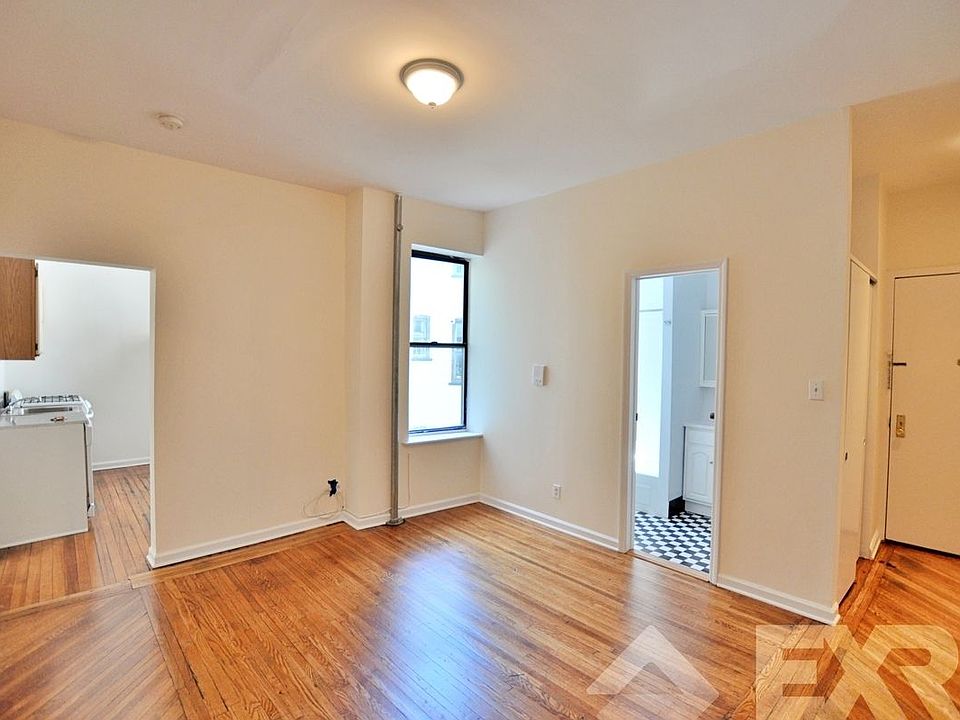 1st image of 260 Gates Ave #D3