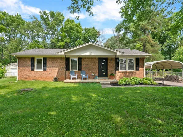 172 Rolling Dr, Bowling Green, KY 42104