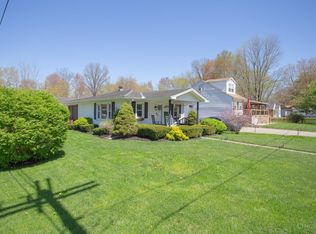 302 E Osborne St, Bethel, OH 45106