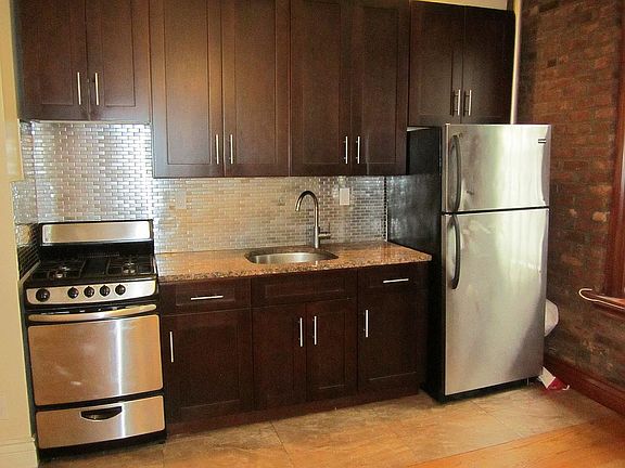 4th image of 1035 Union St APT 1E
